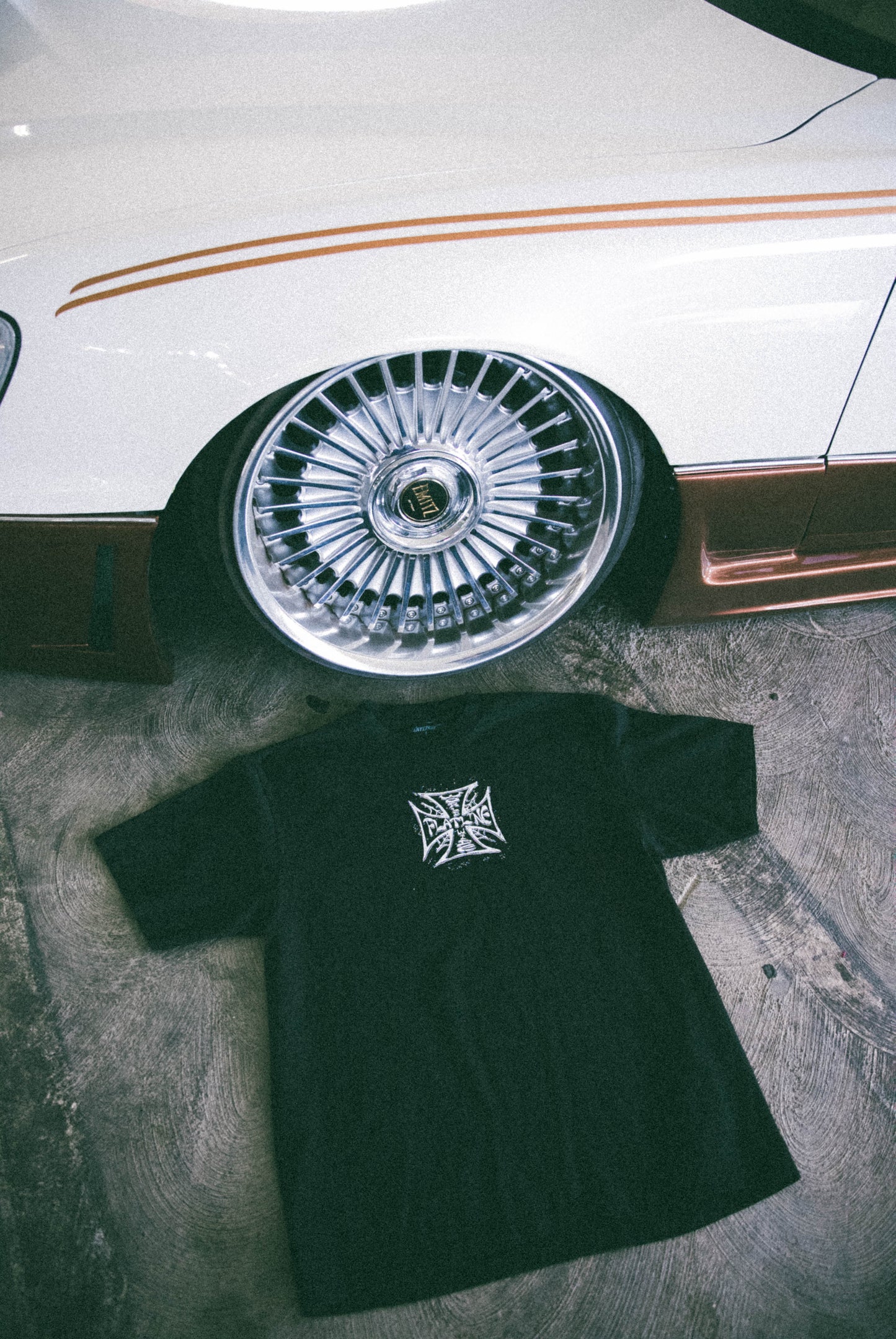 FLATLINE WORLDWIDE V2 T-SHIRT